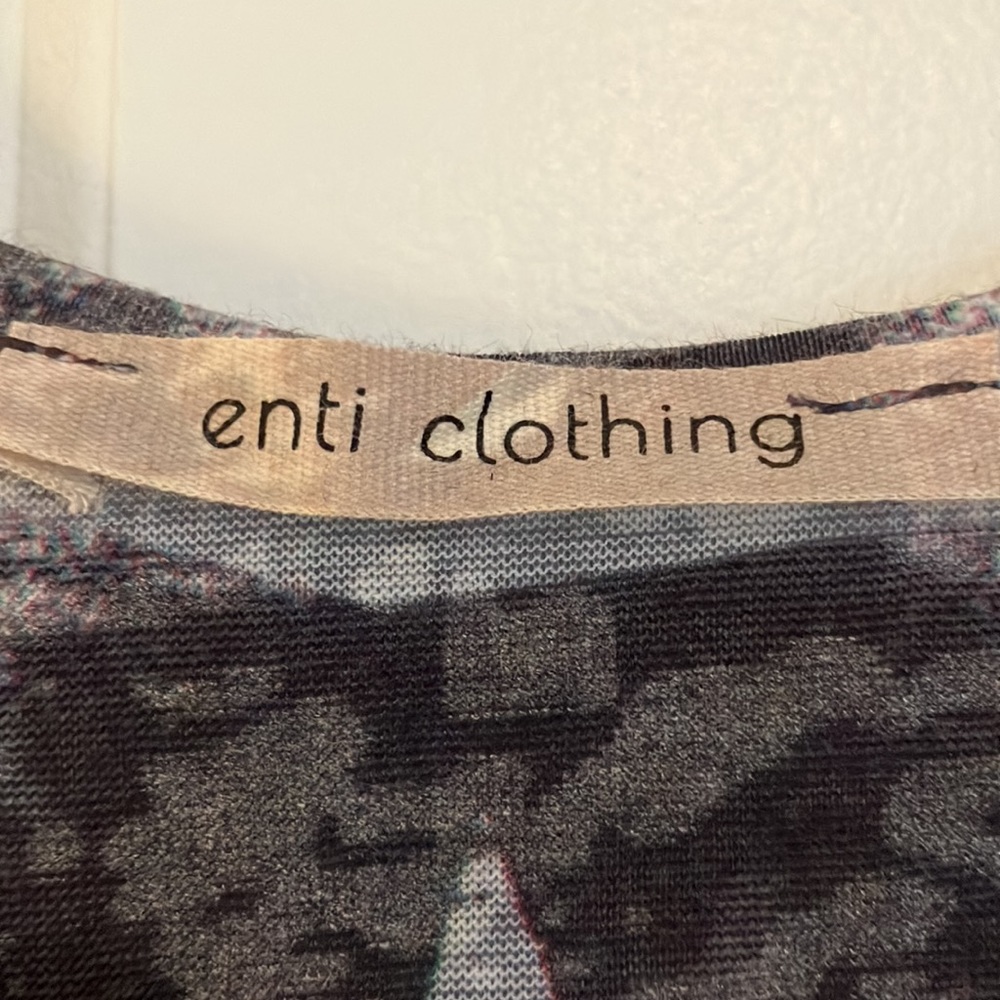 Tank Top - Picture 3 of 5